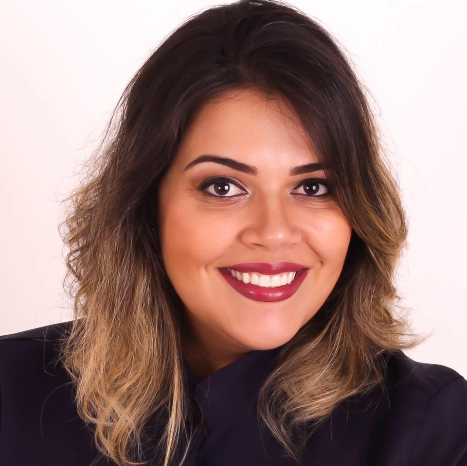 Dra. Lilian Scoparo Nunes